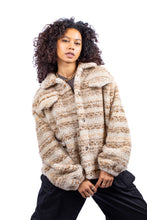 Load image into Gallery viewer, Women&#39;s Sherpa Jacket
